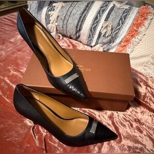 COACH Zan Heels black snake skin size 10
